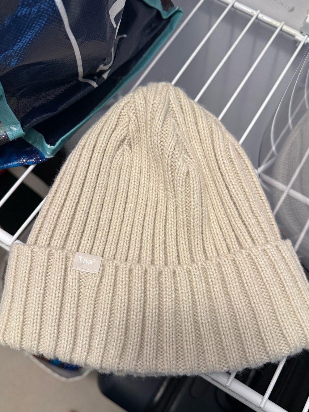 Aritzia TNA beanie